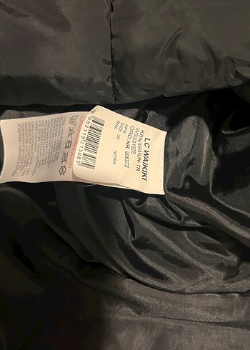 LCW Kadın Siyah Uzun Şişme Mont - Görsel 6