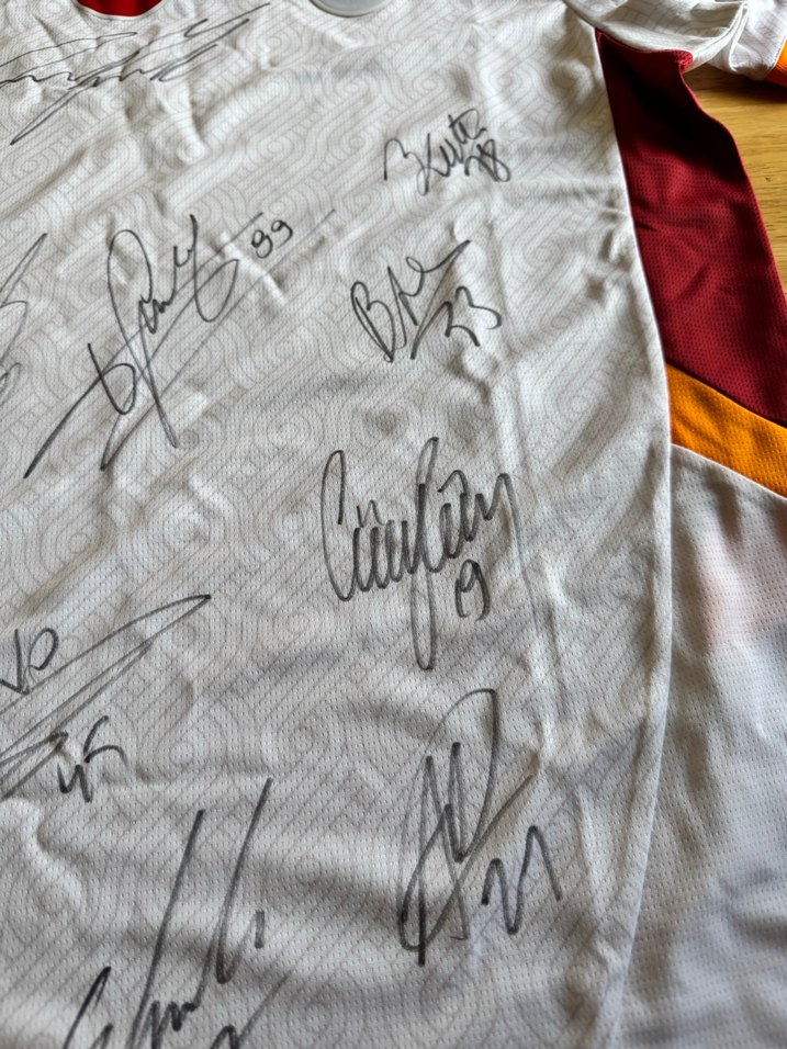 Galatasaray 24/25 İmzalı Forma - Görsel 3