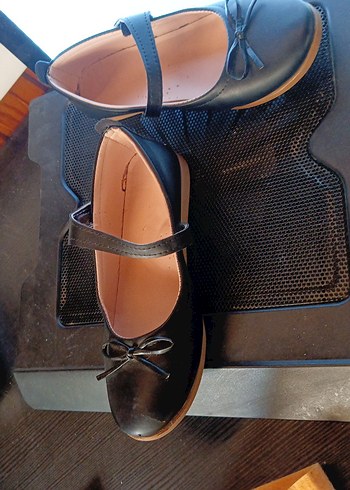 Kız Çocuk Siyah bantlı 32 numara Babet Ayakkabı - Görsel 2