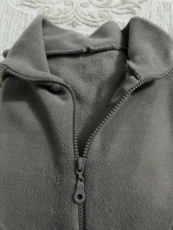 Gri Yüksek Yakalı Fermuarlı Sweatshirt - Görsel 5