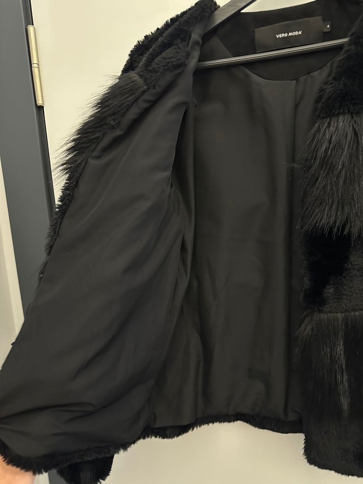 Siyah Kürk - Görsel 3