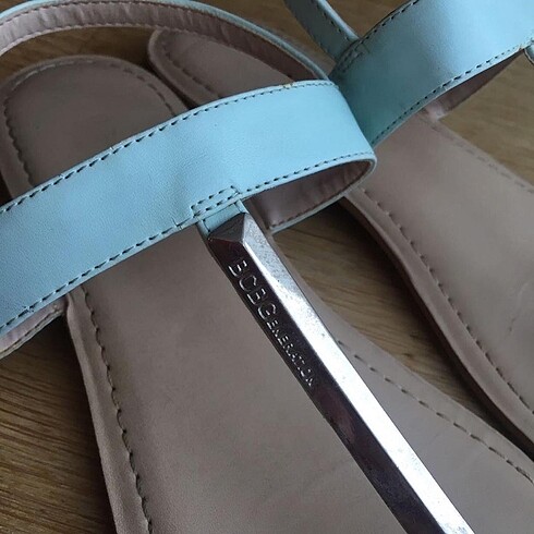 37 Beden BCBG Sandalet Metal Tokali 37