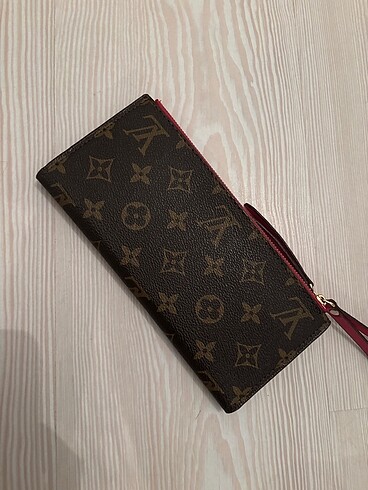 Lv cuzdan
