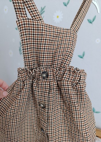 Kız Çocuk Düğmeli Kahverengi Askılı Elbise - Görsel 2