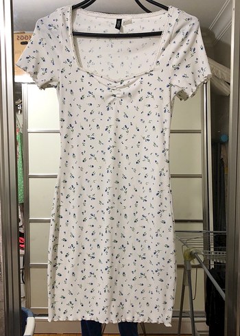 Dantel Detaylı Beyaz Midi Elbise - Görsel 3