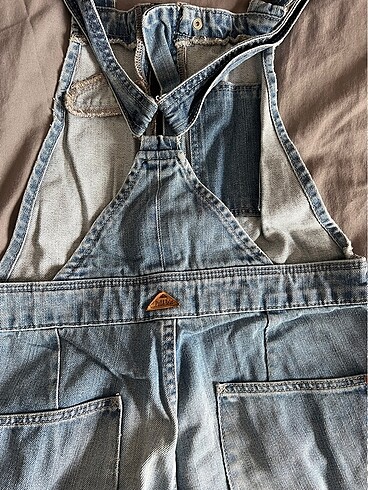 s Beden Pull and Bear salopet