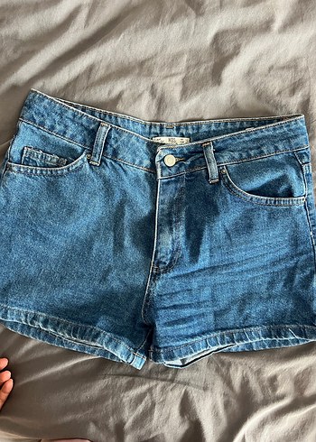 Kadın Mavi Kemerli Kısa Denim Şort - Görsel 3