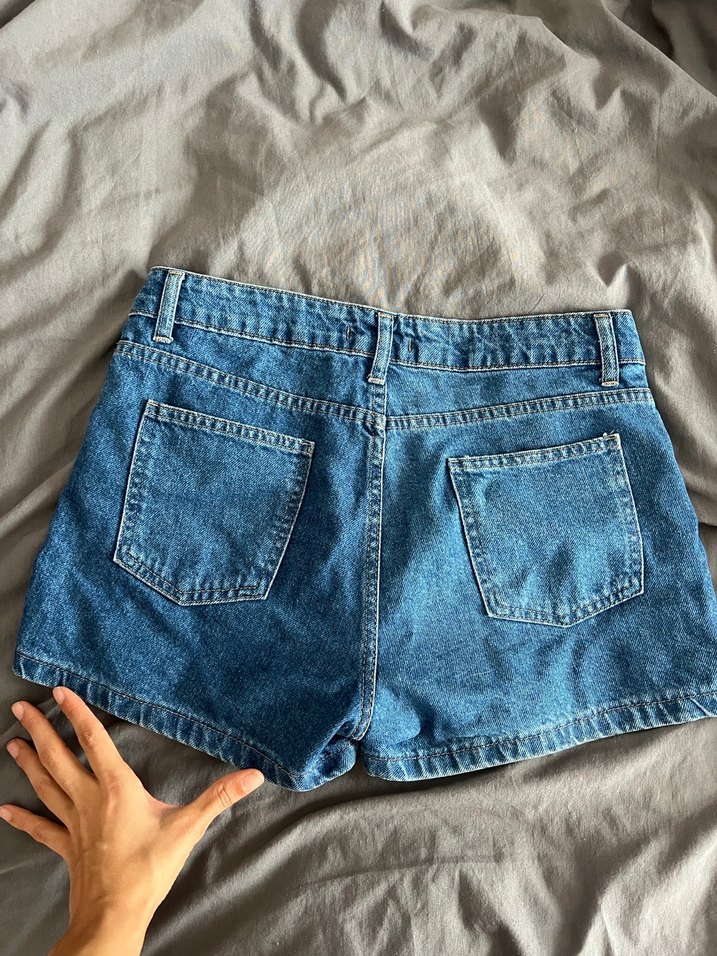 Kadın Mavi Kemerli Kısa Denim Şort - Görsel 5