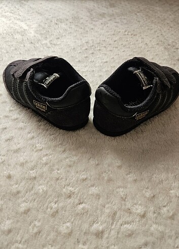 25 Beden Adidas Ortholite spor ayakkabı