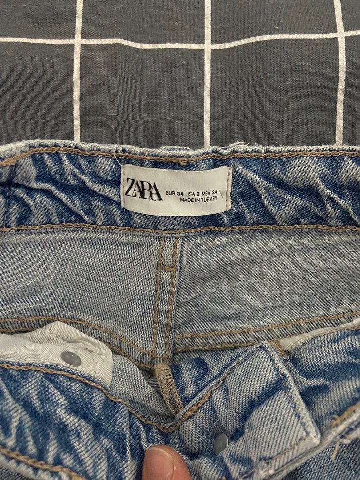 Açık Mavi Rahat Kesim Denim Jean — görsel 2/4