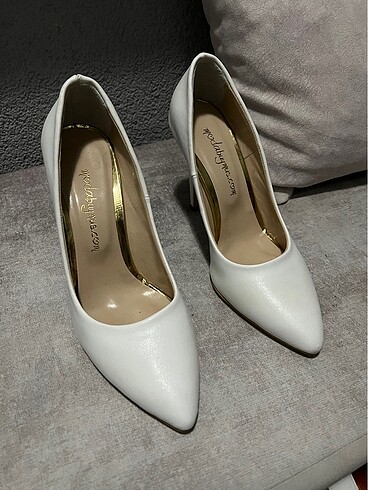 41 numara beyaz stiletto