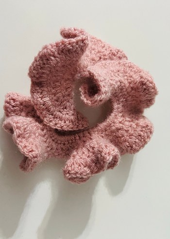 Pembe Örgü Fırfırlı Saç tokası - Görsel 2