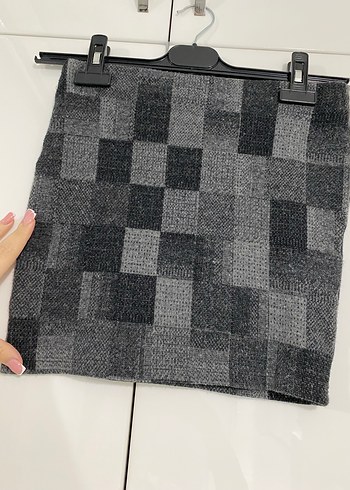Diğer Gri Kareli Triko Mini Etek