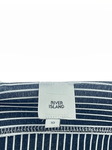 38 Beden çeşitli Renk River Island Mini Üst %70 İndirimli.