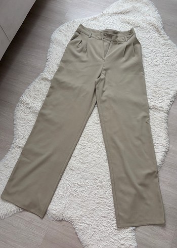 Kadın Bej Kumaş Pantolon Regular Fit