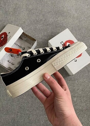 CONVERSE X COMMES DE GARÇONS LOW