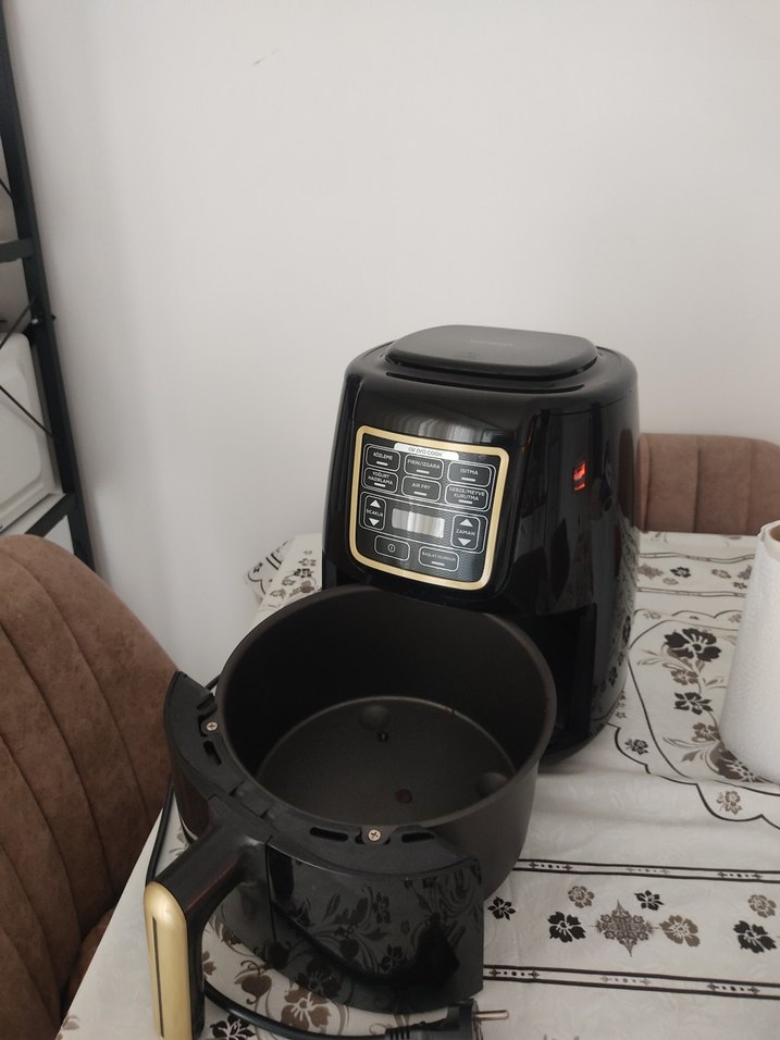 Altın Renkli Dijital Havalı Fritöz - Görsel 3