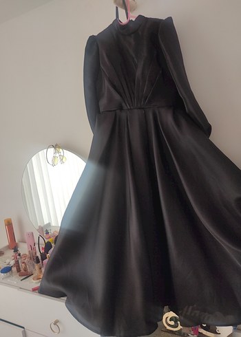 Uzun Siyah Gotik Drapeli Abiye Elbise - Görsel 4