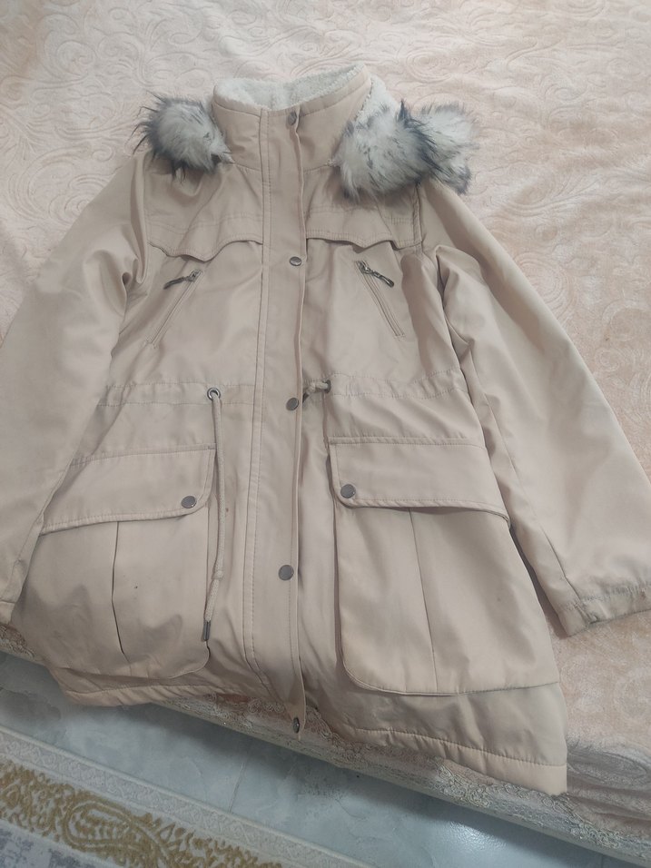 Sokak Stili Bej Kadın Kışlık Ceket - Görsel 2