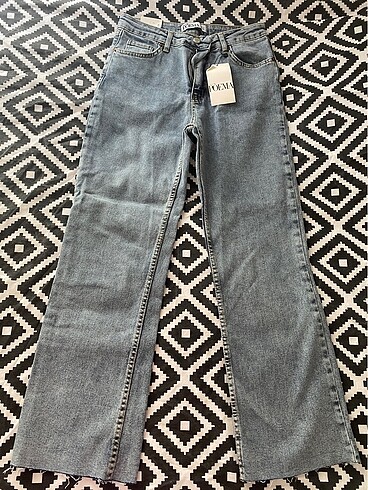 Mavi jeans yeni etiketli