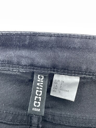 34 Beden siyah Renk H&M Jean / Kot %70 İndirimli.