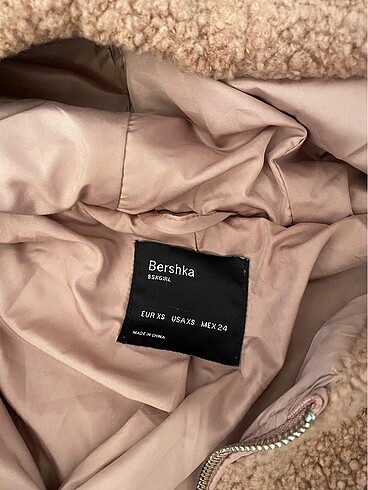 Bershka Peluş mont