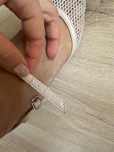39 Beden ten rengi Renk ELLE STİLETTO