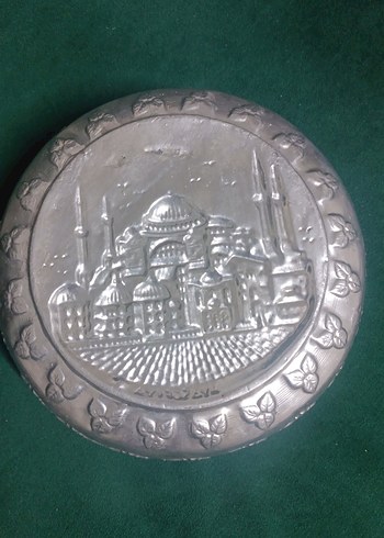 İşlemeli Parlak Yeşil Tabak - Görsel 2