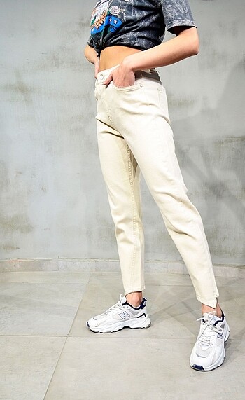 Zara Model Bej Renk Naturel Kumaş Paça Detaylı Jean 34/42 Beden 