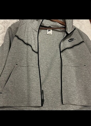 Nike Tech Fleece