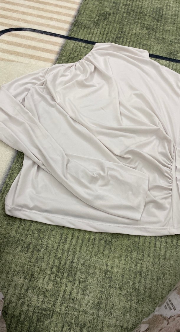 Beyaz Kadın Balıkçı Yaka Uzun Kollu Bluz - Görsel 3