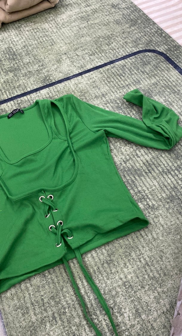 Yeşil Parlak Kadın Bluz - Görsel 2