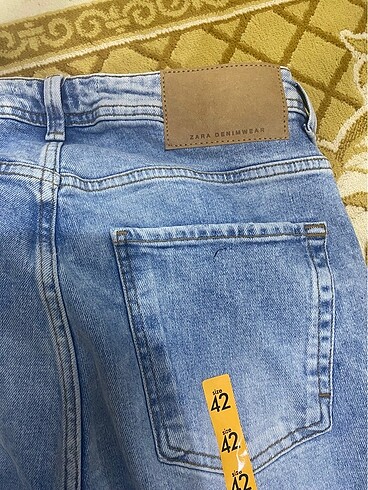 42 Beden mavi Renk Zara pantolon