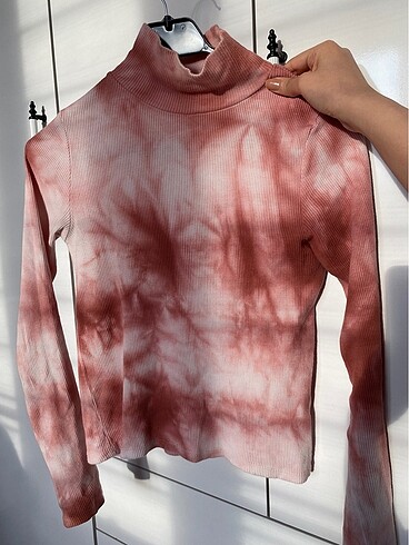 Stradivarius Batik Desenli Bluz