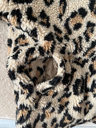 s Beden Stradivarius leopar kürk