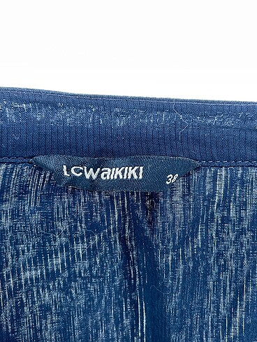 38 Beden lacivert Renk LC Waikiki Gömlek %70 İndirimli.