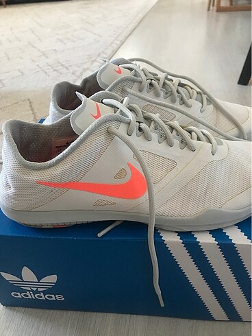 Orijinal nike spor ayakkabı