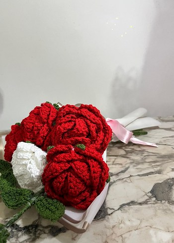  Beden kırmızı Renk Solmayan Gül Buketi