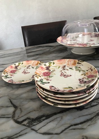 Diğer Çiçek Desenli Çoklu Tabak ve Kapak Seti