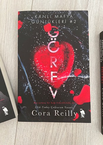 Beden Renk Cora Reilly - Kanlı Mafya Günlükleri 3 Kitap