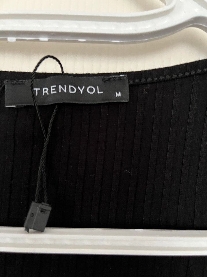 Uzun Kollu Siyah hırka - Görsel 3