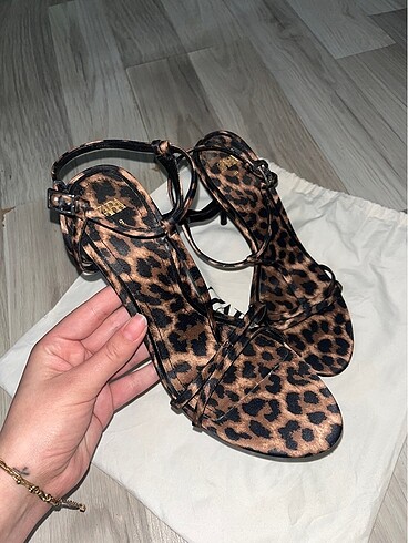 38 Beden kahverengi Renk Zara leopar desenli topuklu ayakkabı