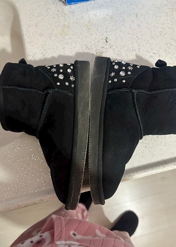 Pegia UGG Bot - Görsel 5