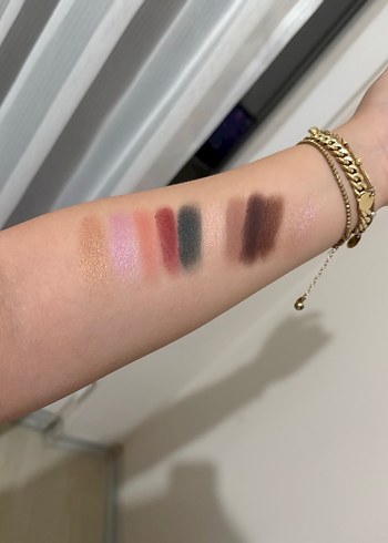 Revolution Göz Farı Paleti - Görsel 4