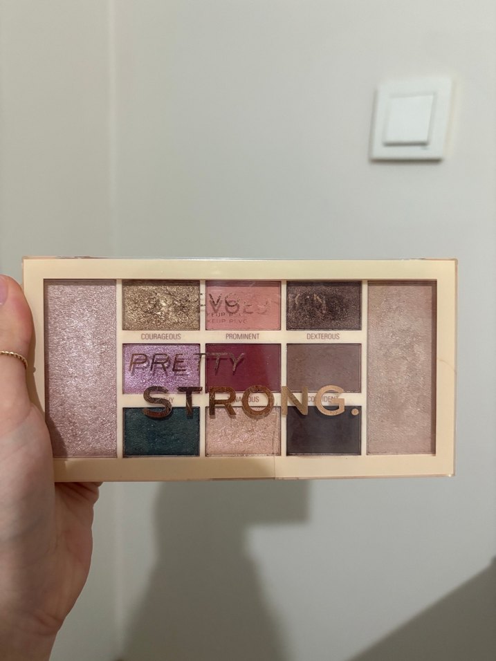 Revolution Göz Farı Paleti - Görsel 2