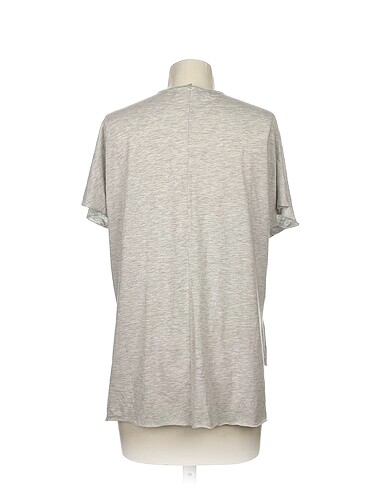 m Beden Diğer T-shirt %70 İndirimli.
