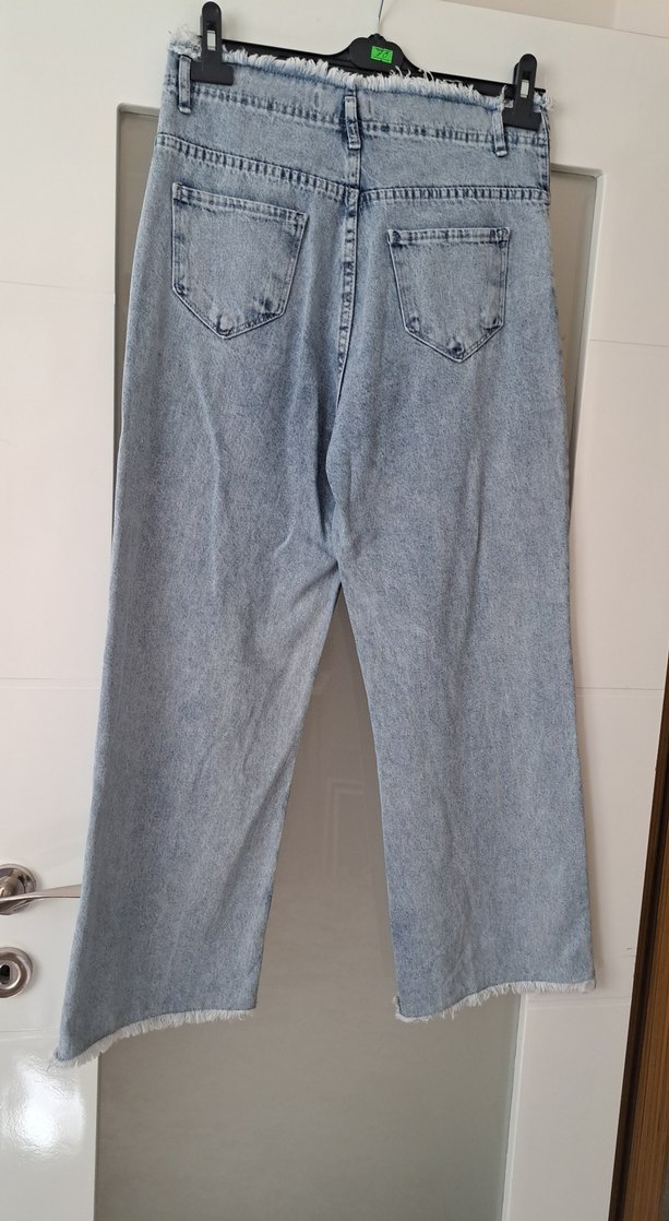 Gri Mavi Bol Kesim Kadın Kot Pantolon
2 defa giyildi yeni ürün - Görsel 4