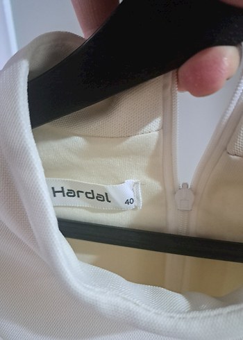 Uzun Beyaz Fırfırlı Bohem Elbise
nikahımda 1 saat giydim - Görsel 8