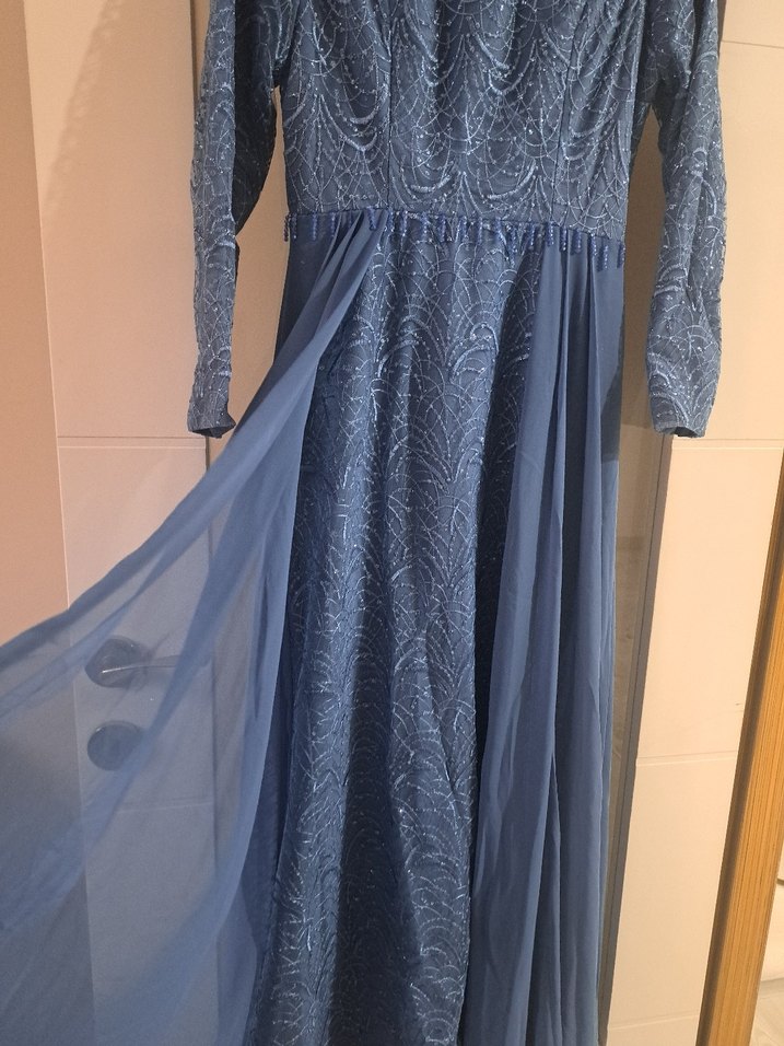 Nakışlı Yüksek Yakalı buz mavisi balik kesimli Uzun Abiye Elbise - Görsel 4