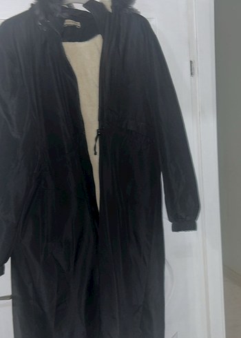 Siyah Uzun Kadın mont 54 beden 1 kere giyildi - Görsel 4